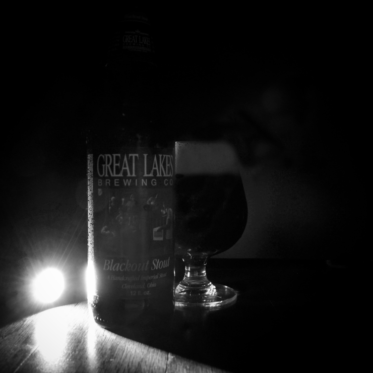 web-great lakes-blackout stout-stout-beer-beertography-winter-photo-picture